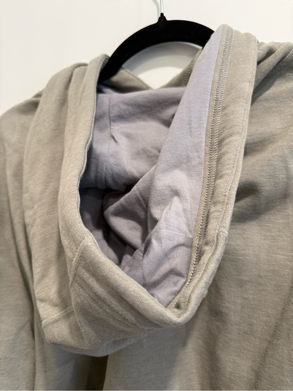 NWOT Marmot Light Gray Hoodie with Blue Mountain Graphic - Size M - Picture 6 of 7